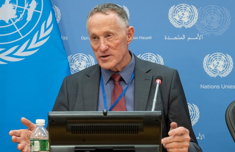 Major General Michael Beary, fourth Head of the UN Mission to support the Hudaydah Agreement (UNMHA), briefs reporters (UN Photo/Eskinder Debebe)