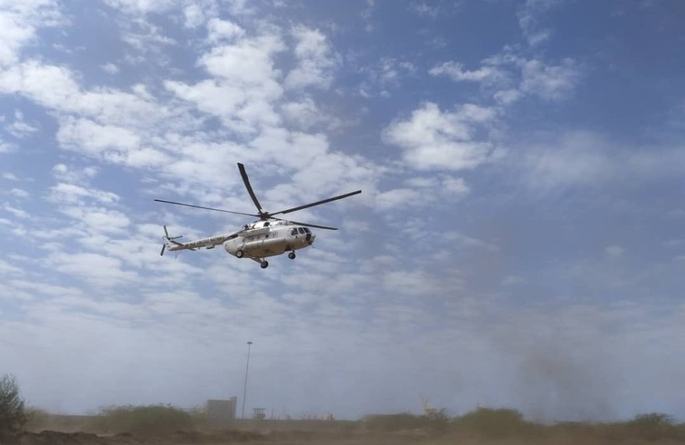 Mission helicopter moments before it touches ground in Hudyadah. UN Photo/UNMHA.